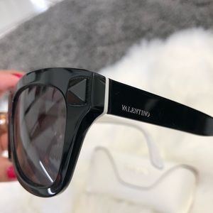 Valentino sunglases